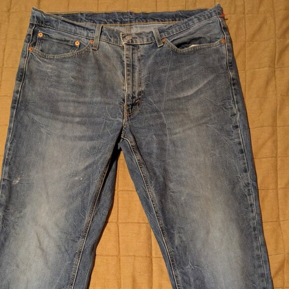 Mens Levis Jeans 36x32 Distressed - Picture 1 of 6